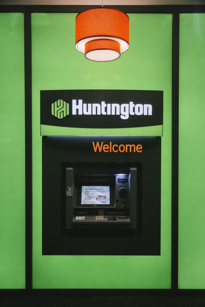 Huntington-Showcase-683x1024 Huntington